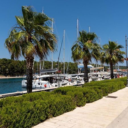 Apartment Mandalina House Stari Grad  Esterno foto