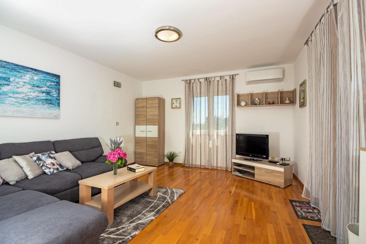Apartment Mandalina House Stari Grad  Esterno foto
