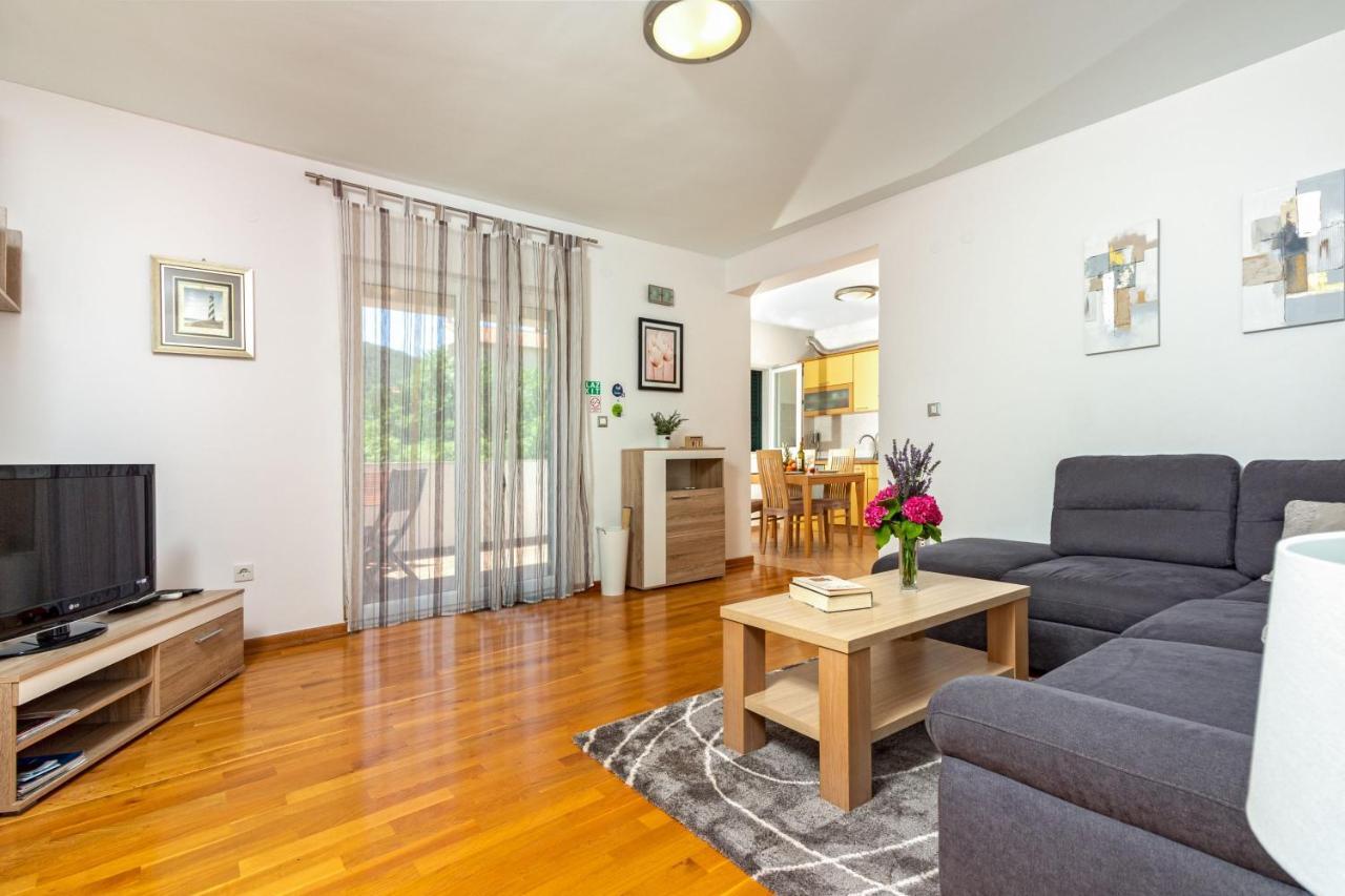 Apartment Mandalina House Stari Grad  Esterno foto