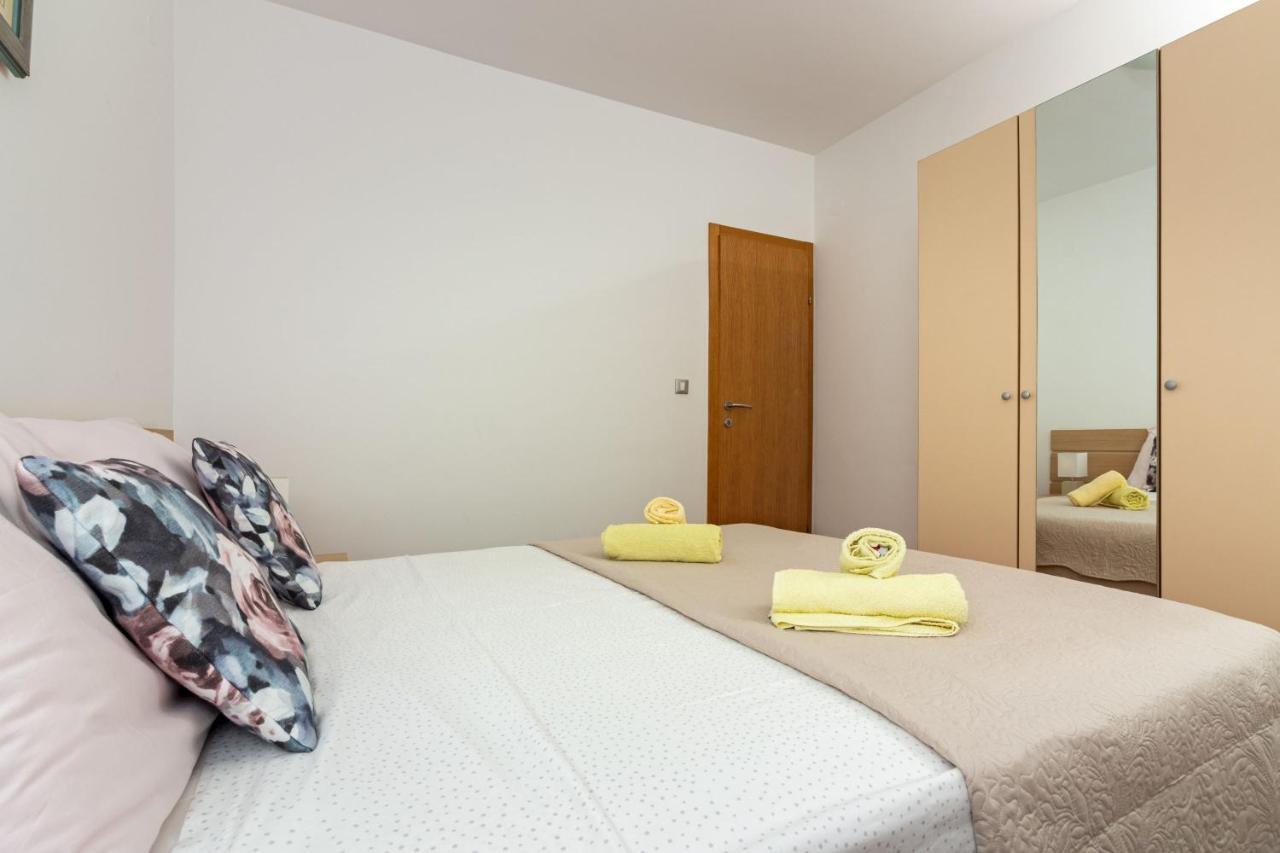 Apartment Mandalina House Stari Grad  Esterno foto