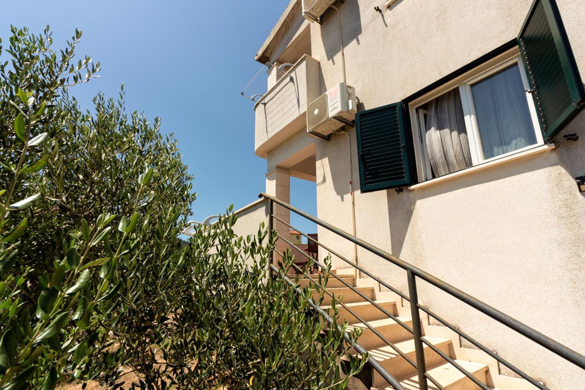 Apartment Mandalina House Stari Grad  Esterno foto